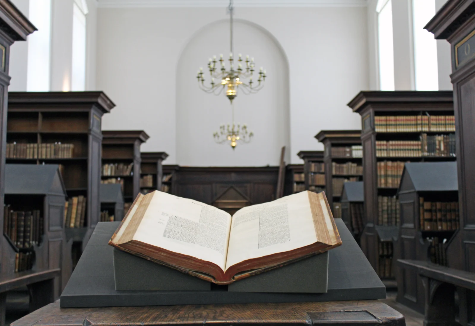 Visiting the Cathedral Library - Durham Cathedral
